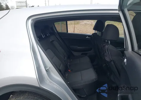 2020 Kia Sportage Lx z USA, uszkodzony, nr VIN KNDPMCAC4L7750977